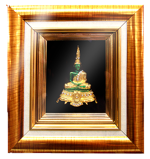 กรอบรูปหลุยส์ผ้าไหมลายพระพุทธรูปเหมาะสำหรับเป็นของที่ระลึก ของชำร่วย และเป็นของใช้สำหรับตกแต่งบ้าน